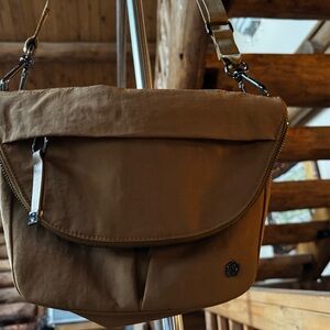 Lululemon all night festival bag 5L